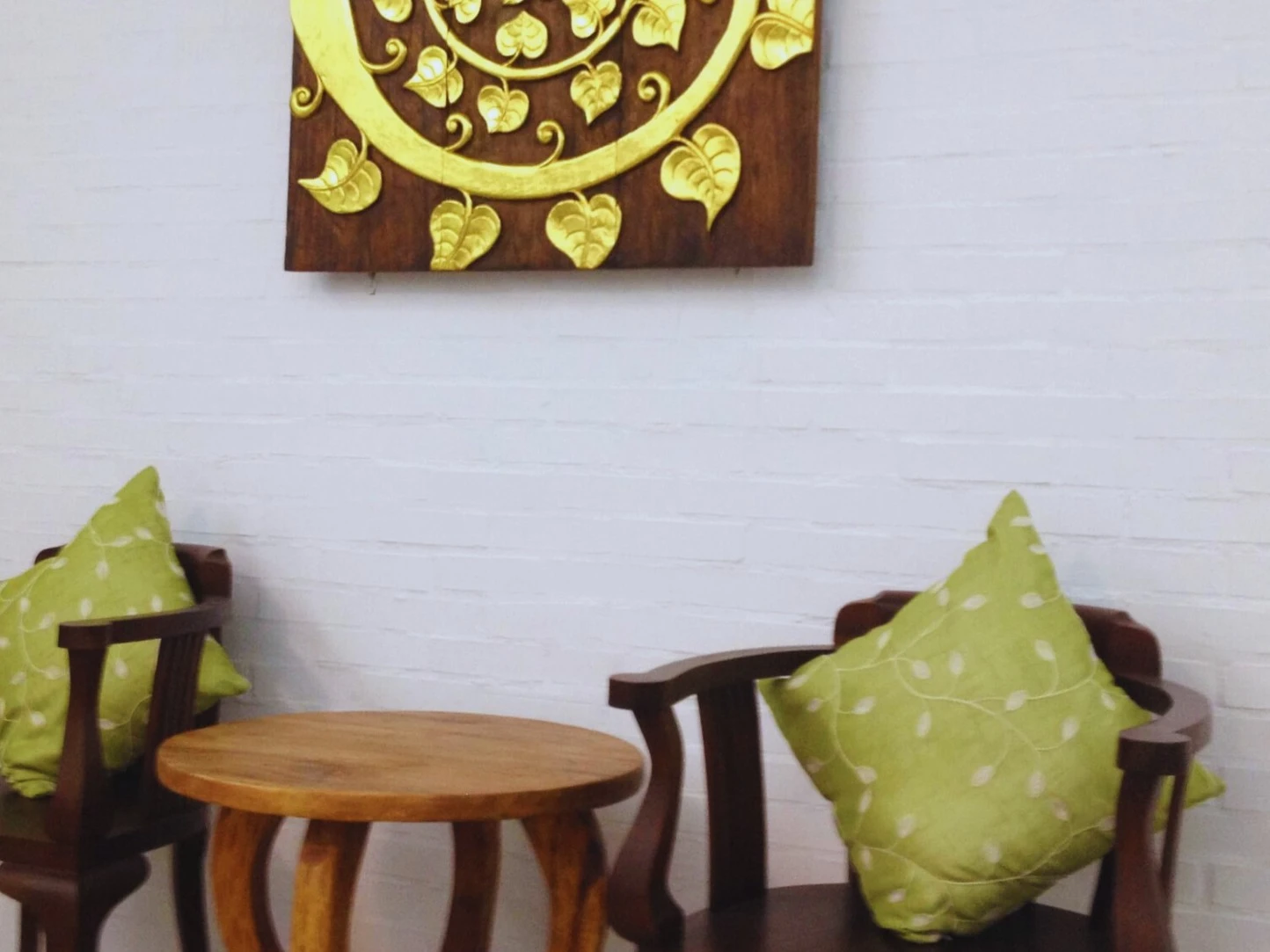 金門老柚木民宿 質感花磚與南洋風美景藝廊 11：質感手工柚木家具與復刻花磚空間